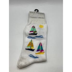 FOOT TRAFFIC Women's White Multi Sail Print Crew Socks SZ 4-10